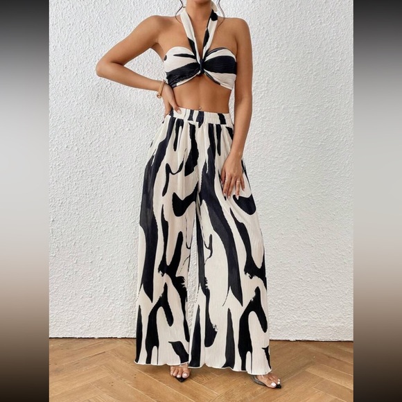 Two Piece Outfits Graphic Print Halter Top & Wide Leg Pants - Picture 5 of 11